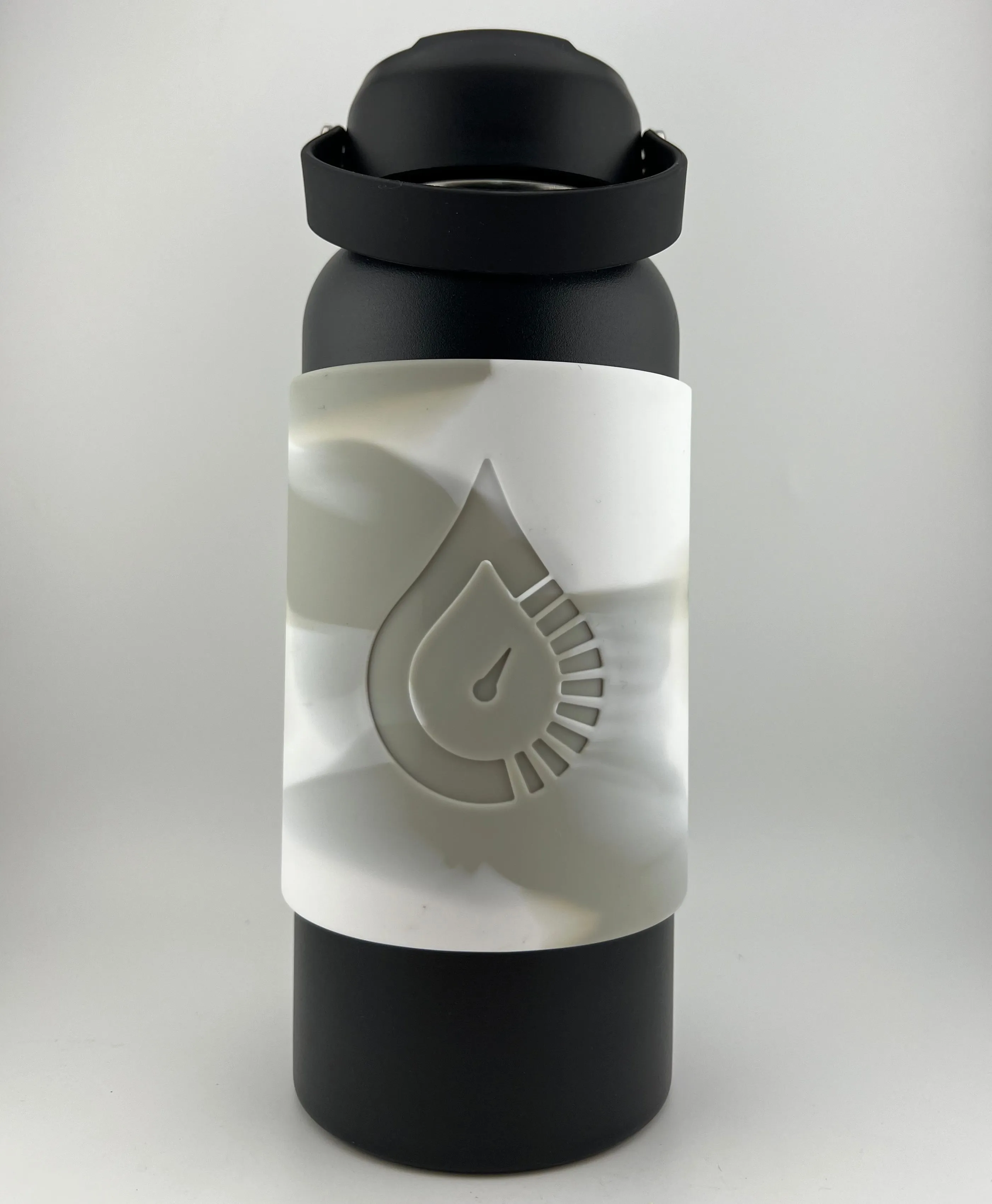 32oz Black Bottle   Magnetic Sleeve (COMBINATION)