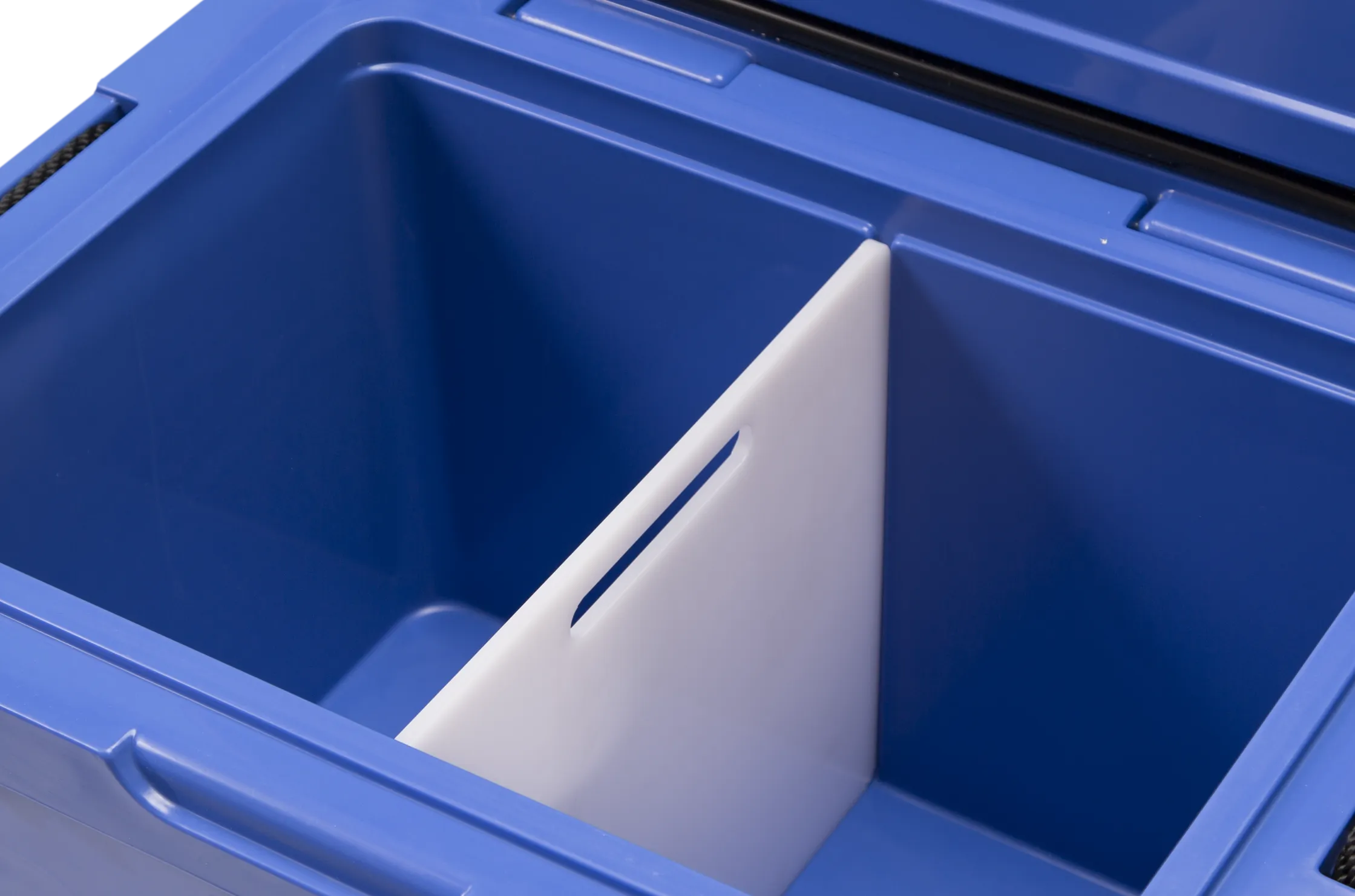 Accessory Kit Cobalt - Divider/Cutting Board, Basket, Lock, Light, & Plug for 55 Quart Cobalt Coolers