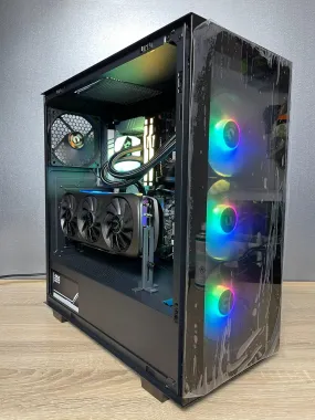 Custom Gaming PC/ i7-13700KF/ 32GB DDR5/ 1TB NVMe/ RTX 4080 Super