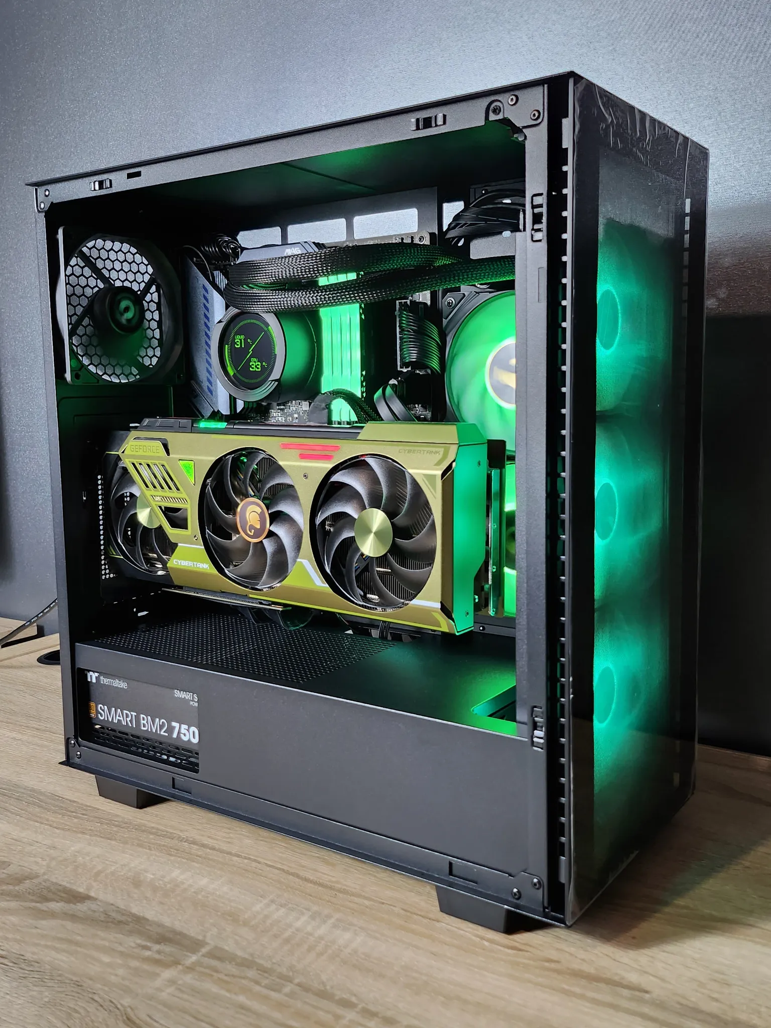 Custom Gaming PC/ i7-13700KF/ 32GB DDR5/ 1TB NVMe/ RTX 4080 Super