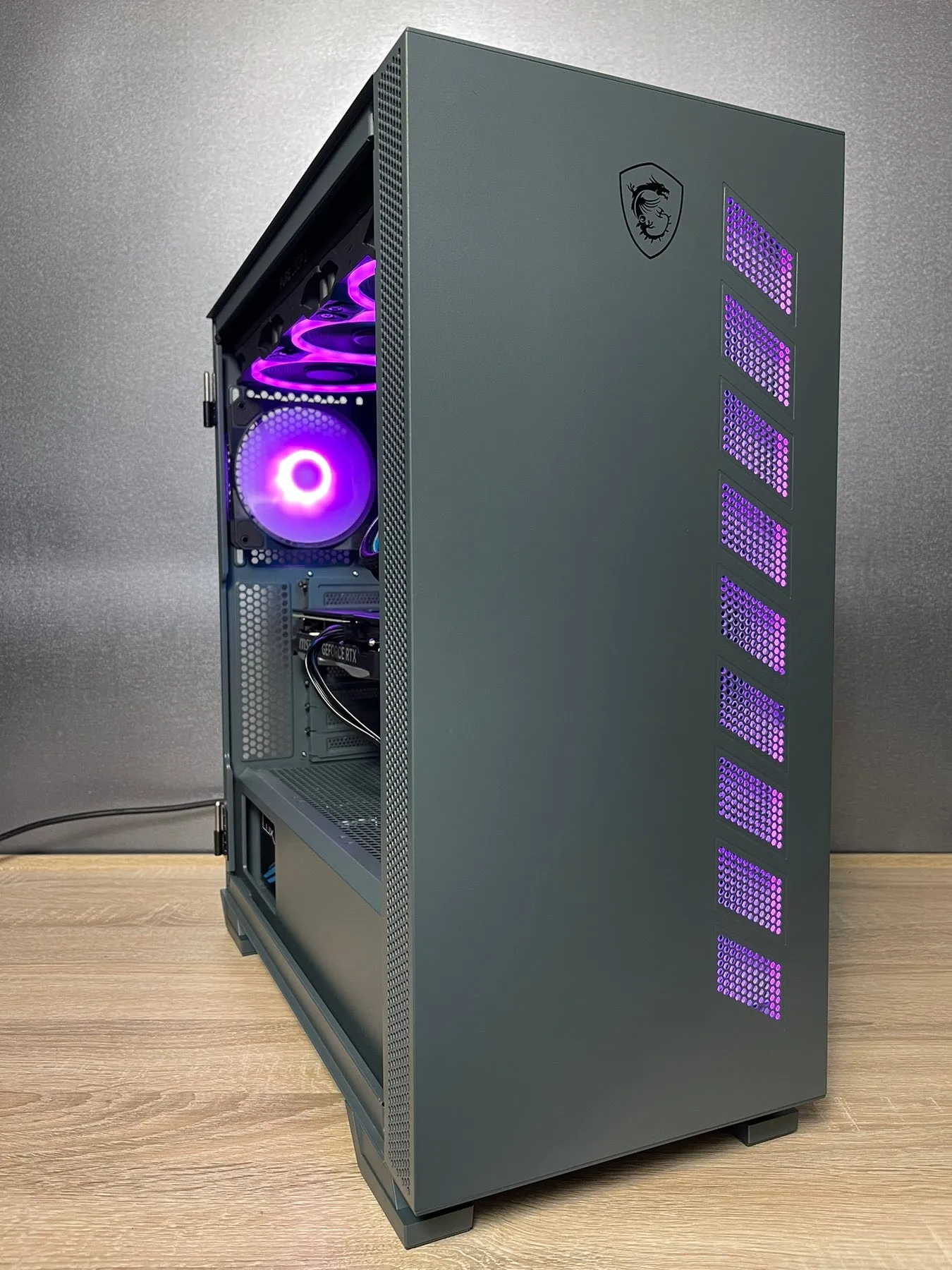 Custom Gaming PC/ i9-14900KF/ 32GB DDR5/ 1TB SSD NVMe/ RTX 4070