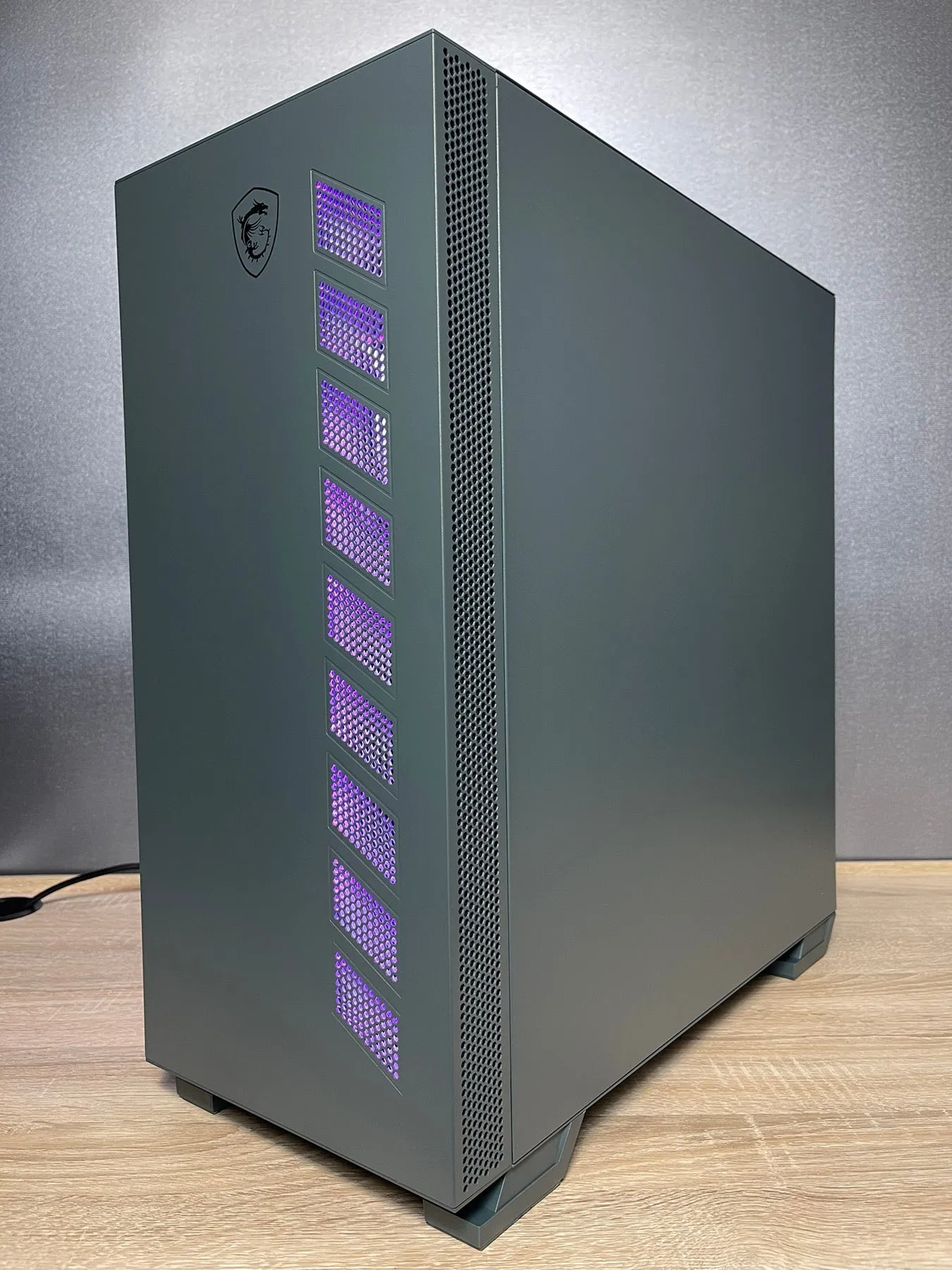 Custom Gaming PC/ i9-14900KF/ 32GB DDR5/ 1TB SSD NVMe/ RTX 4070