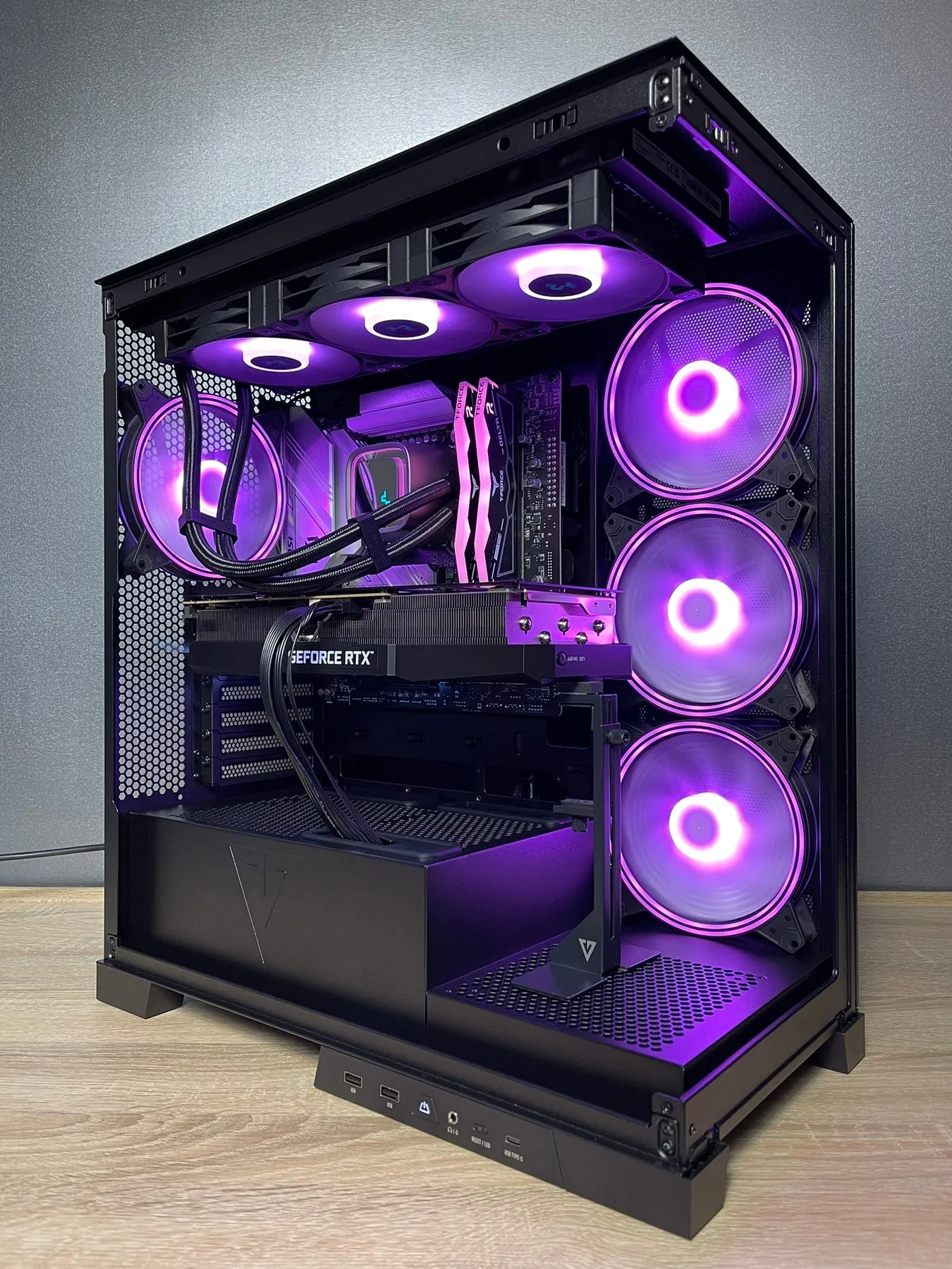 Custom Gaming PC/ Project Zero/ i7-13700KF/ 32GB/ 1TB SSD NVMe/ RTX 4080 SUPER
