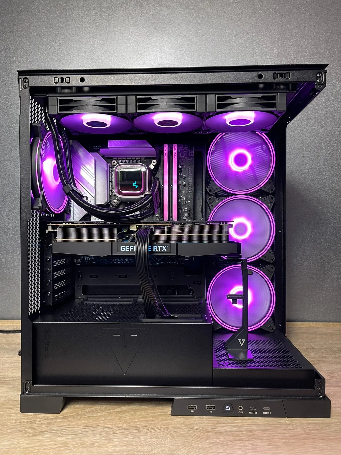 Custom Gaming PC/ Project Zero/ i7-13700KF/ 32GB/ 1TB SSD NVMe/ RTX 4080 SUPER