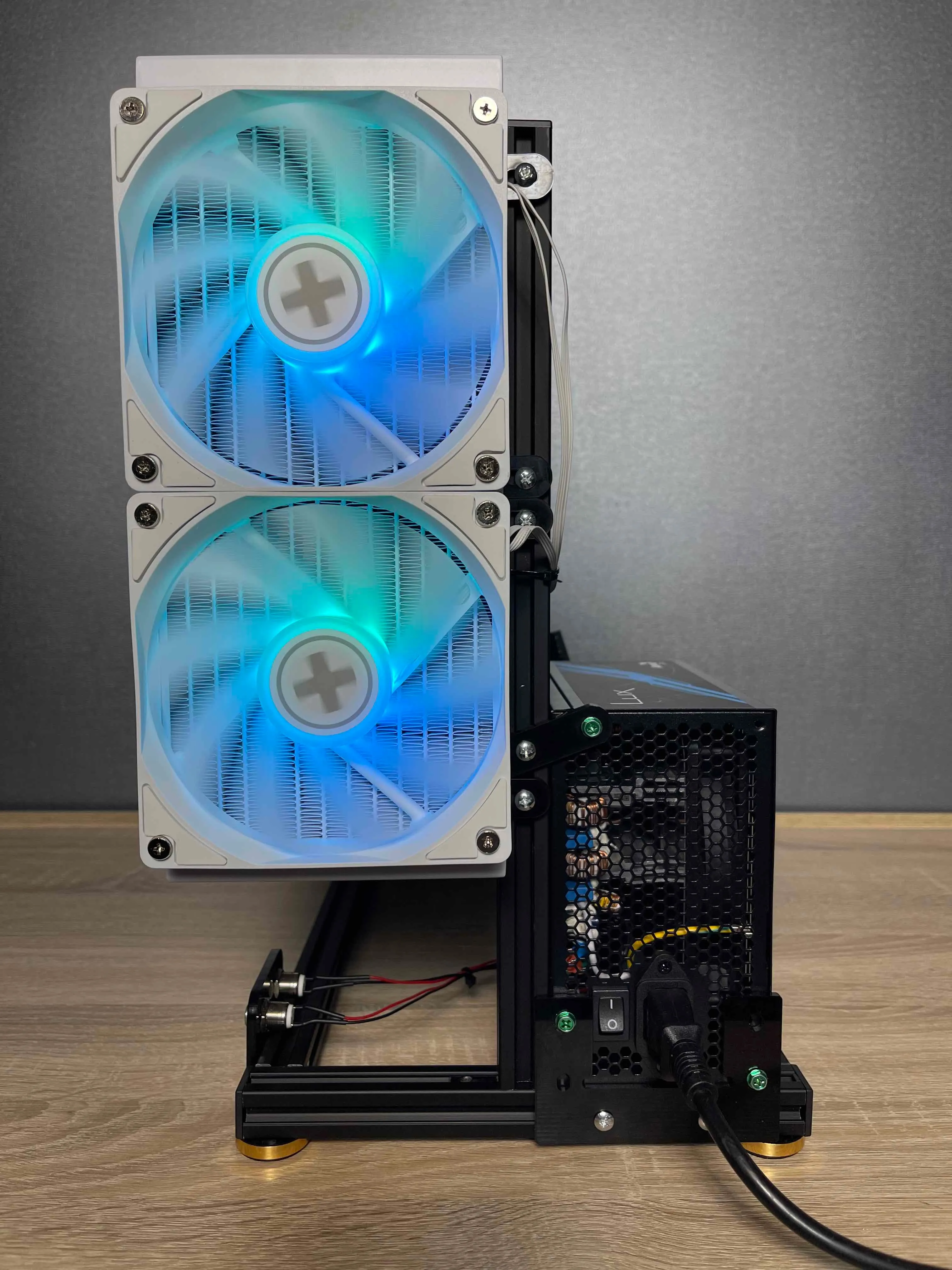 Custom Gaming PC/ The Open Case/ Ryzen 7 7700X/ 32GB/ 1TB NVMe/ RTX 4070 Ti Super