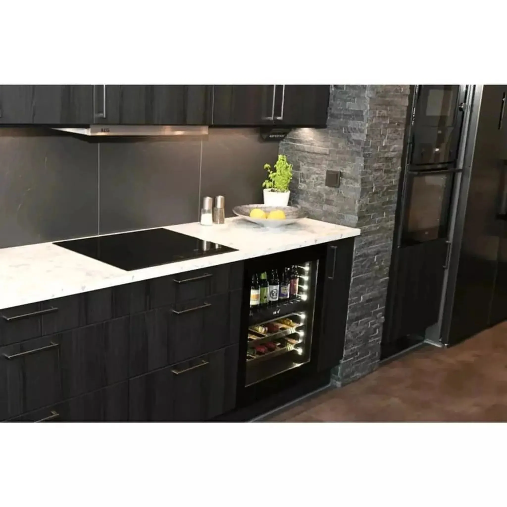 mQuvée - 600mm - Undercounter Wine Fridge - WineCave 700 60D Fullglass Black - Push/Pull - 700mm Door Height