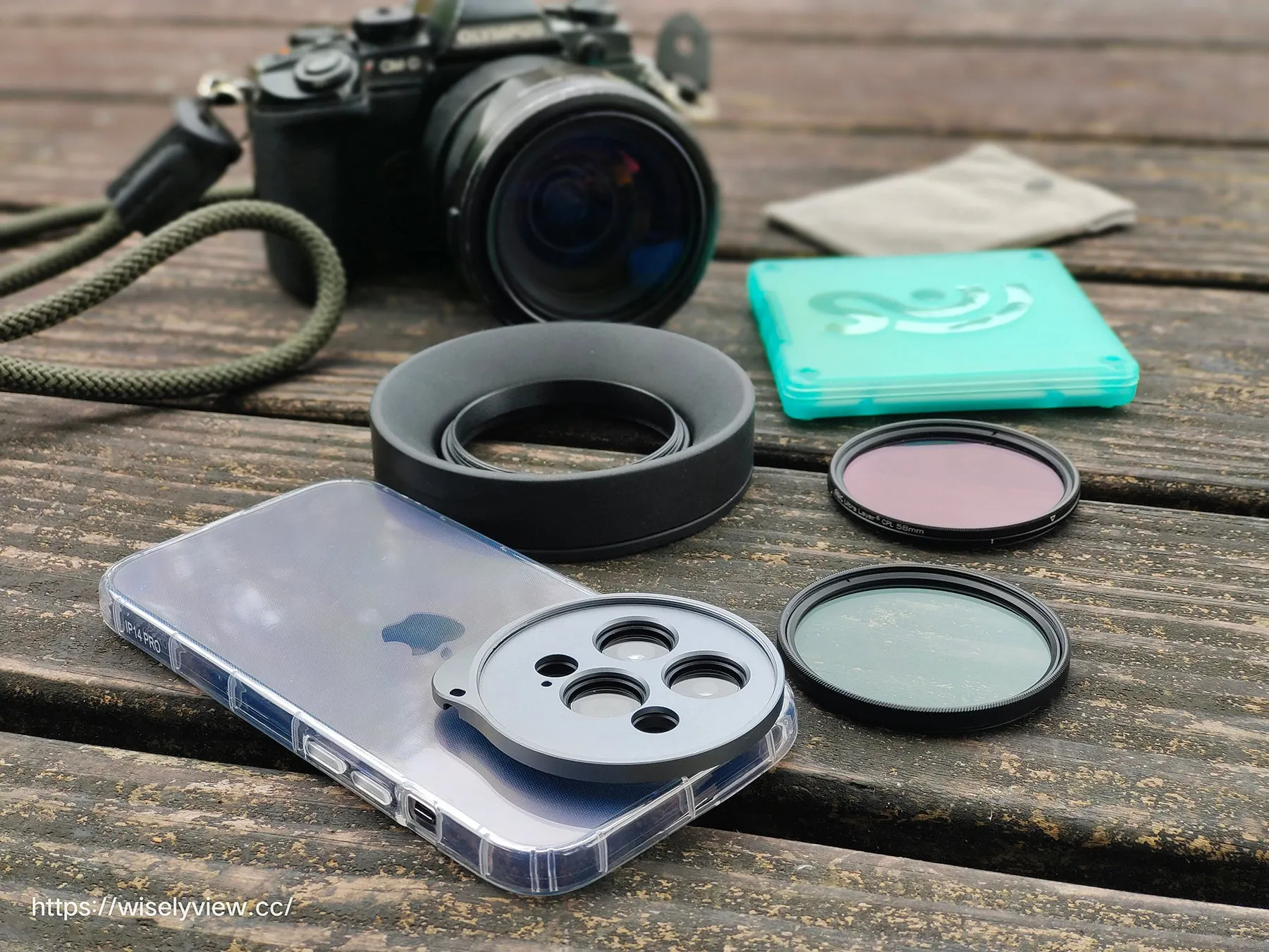 STC iMagFilter magnetic iPhone filter adapter