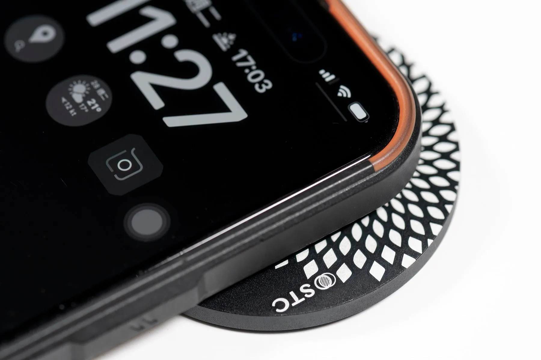 STC iMagFilter magnetic iPhone filter adapter